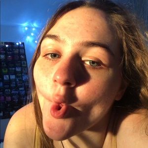 Meet your Posher, Madeline